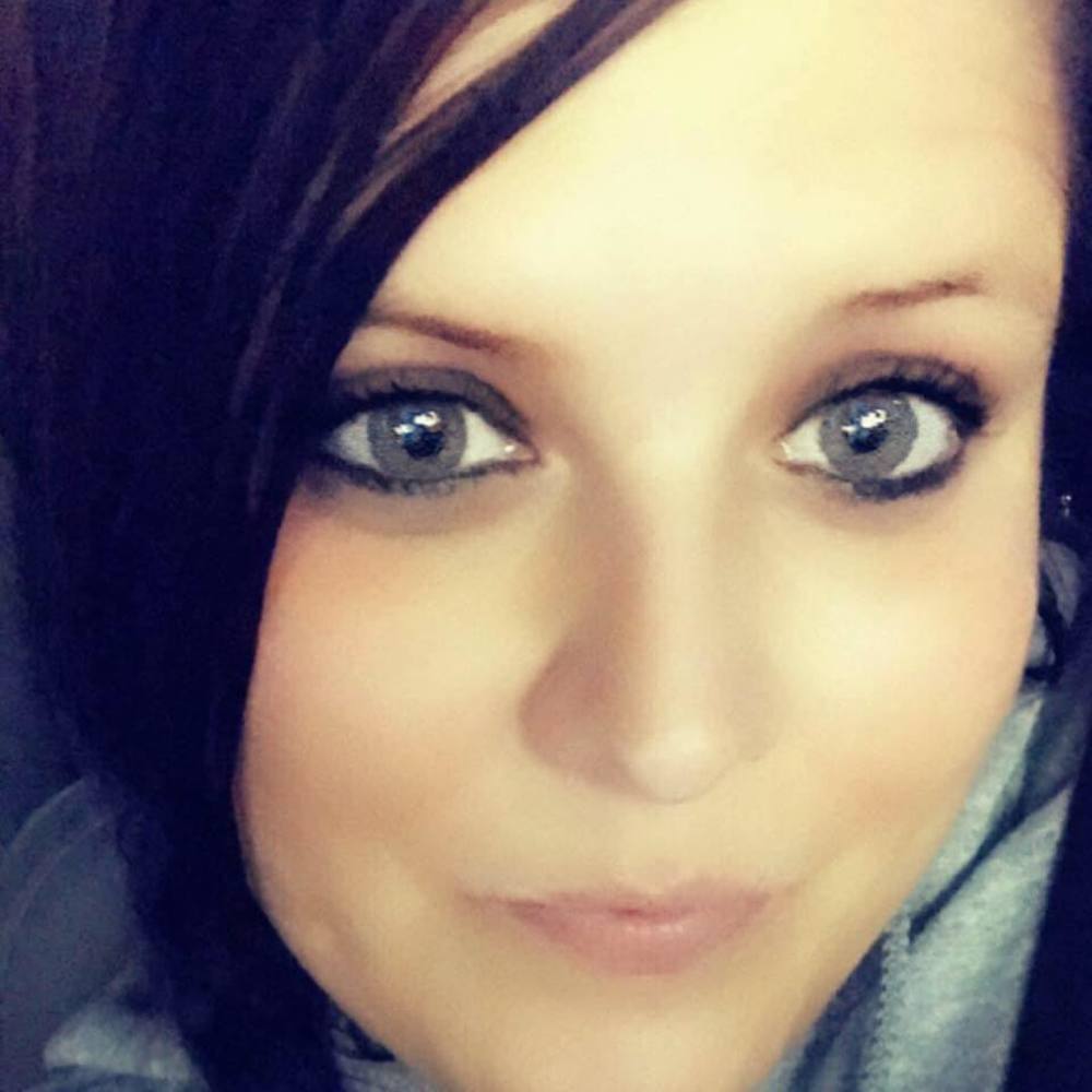 Meet your Posher, Carissa